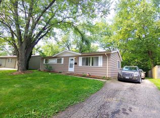 339 Willow Rd, Wauconda, IL 60084