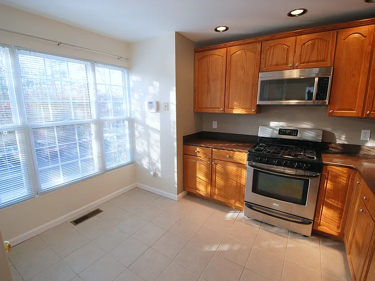 13500 Darter Ct — Photo 9