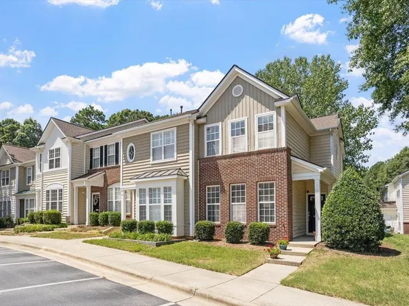 5310 Crescentview Pkwy, Raleigh, NC 27606