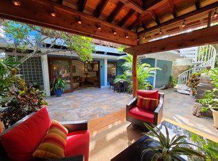 128 Kaelepulu Dr, Kailua, HI 96734