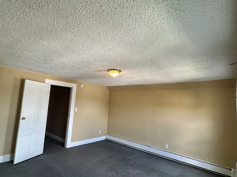 55 Liberty St — Photo 32