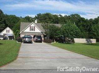 122 Brittany Ln, Bonneau, SC 29431