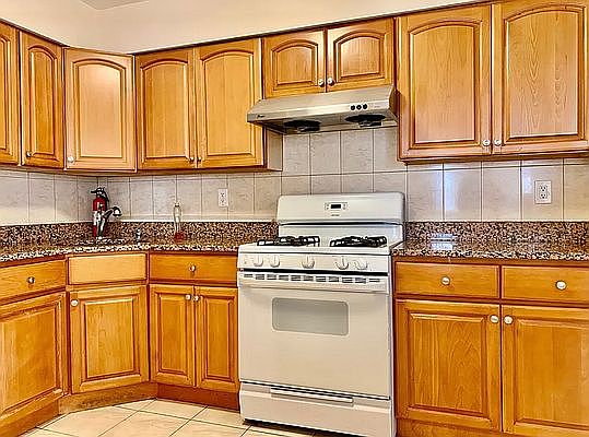 1st image of 3142 48th St #2
