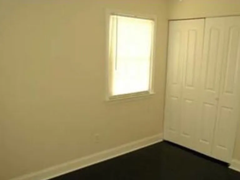 113 Howard St — Photo 19