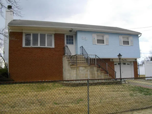 39 Steinhardt Ave, Old Bridge, NJ 08857