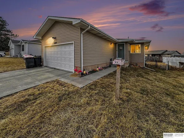 1919 SW 27th St, Lincoln, NE 68522