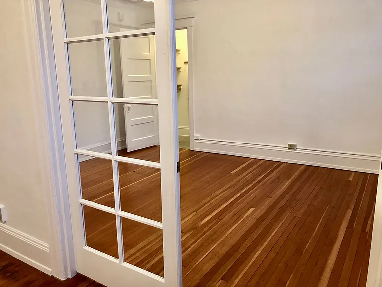 2109 NW Irving St #104 — Photo 7