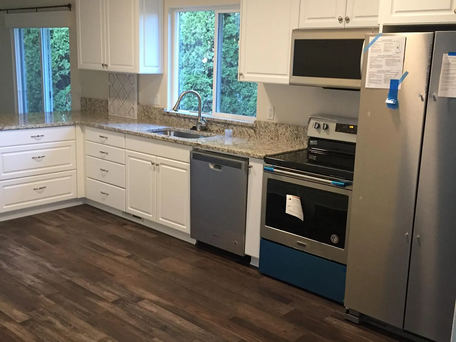 2 bed, 1026 sqft, $2,400 — Photo 2