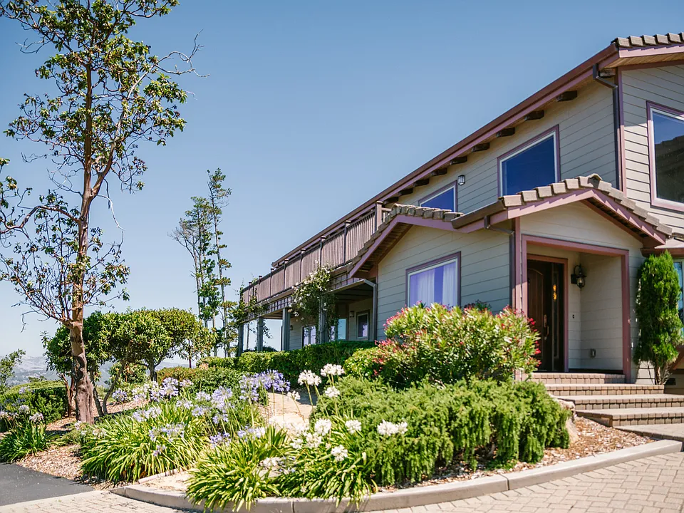 300 Corona Rd