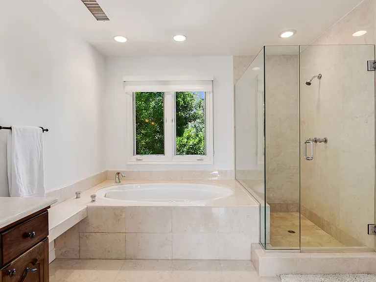 28899 Cliffside Dr — Photo 51