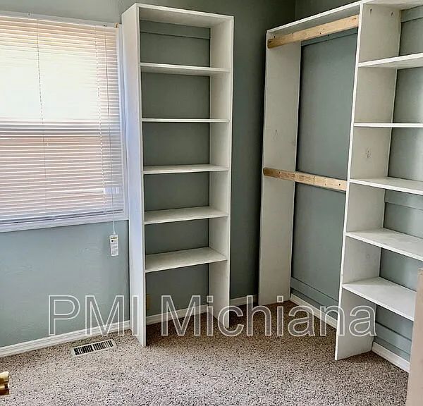 1829 S Jackson St — Photo 13