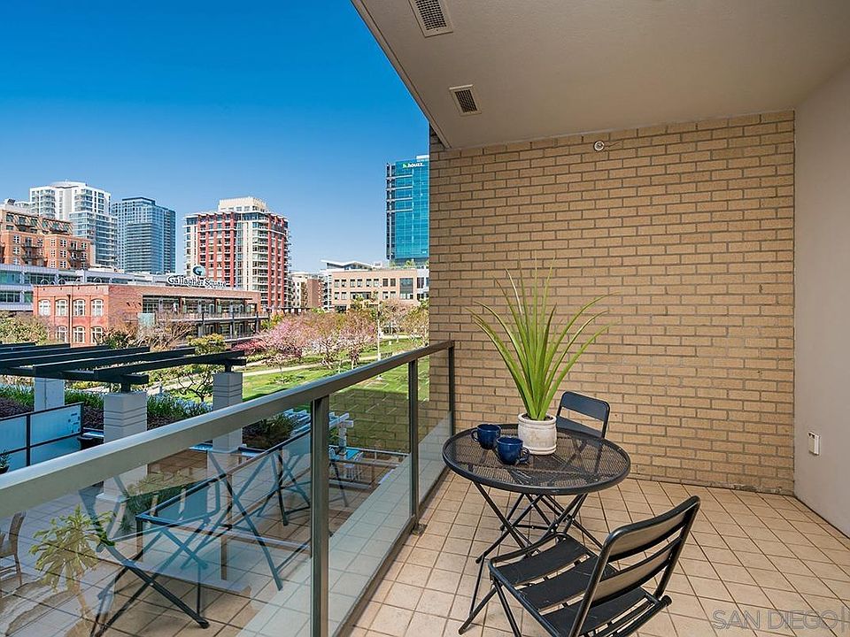 2nd image of 325 7th Ave Unit 303