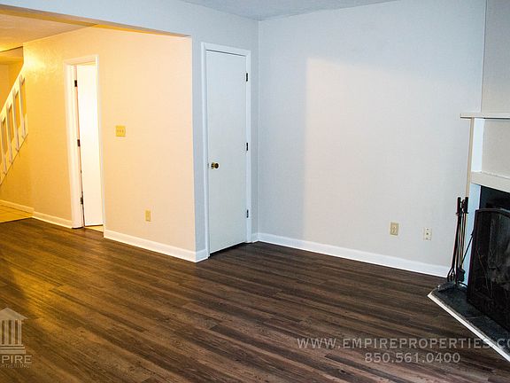 4th image of 121 Locke St #A