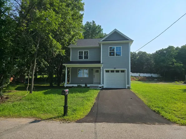 43 Old Mendon Rd, Cumberland, RI 02864
