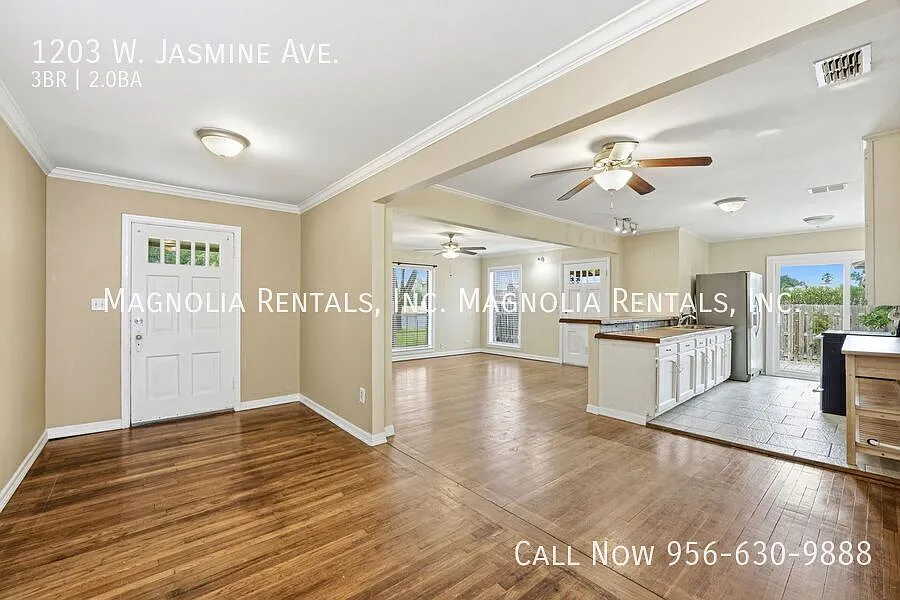 Old Town McAllen Home for Rent - Large Patio - Corner Lot — Photo 3