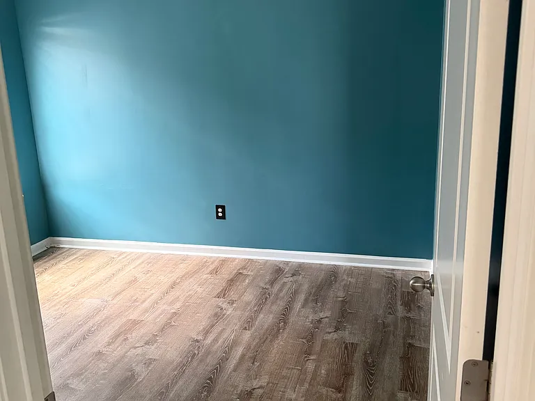 1013 McCall Loop — Photo 4
