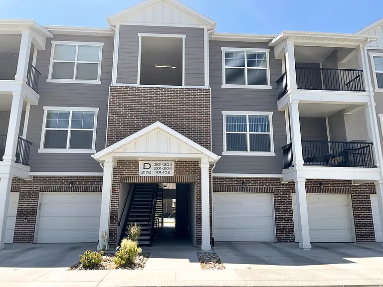 2178 W Main St #D201 — Photo 40