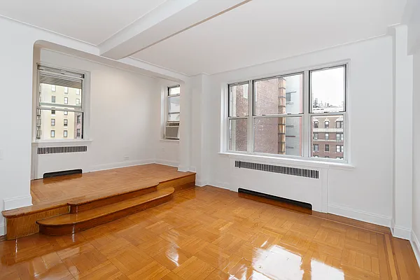 Rented by Oxford Property Group | media 8