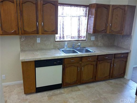 3rd image of 5845 Gaviota Ave
