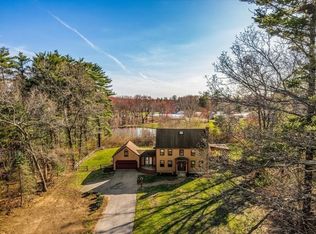 16 Robert Rd, Salisbury, MA 01952