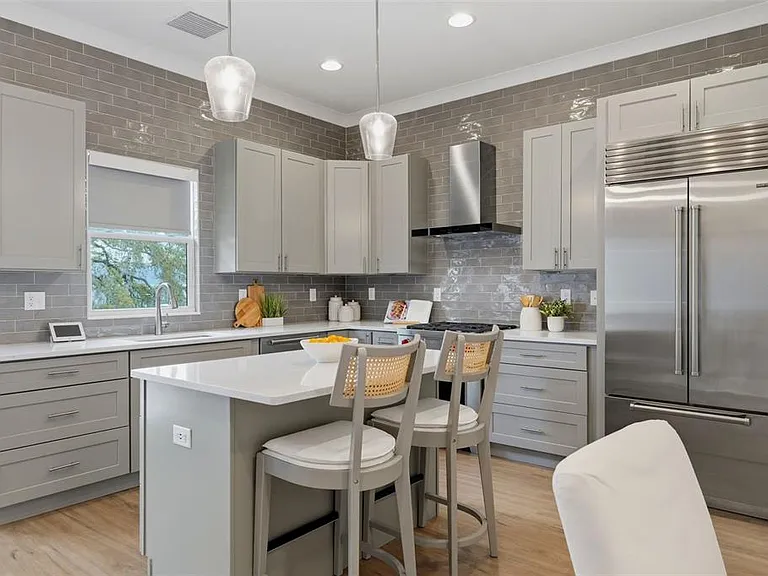 946 Highland Ave #16 — Photo 8