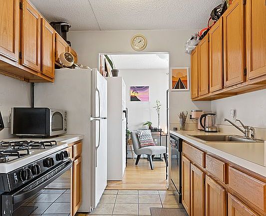 5th image of 130 Lenox Ave #904