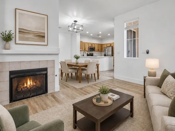 10180 Delray Beach Ave Unit 201, Las Vegas, NV 89129
