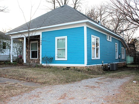 3rd image of 709 N 6th Ave