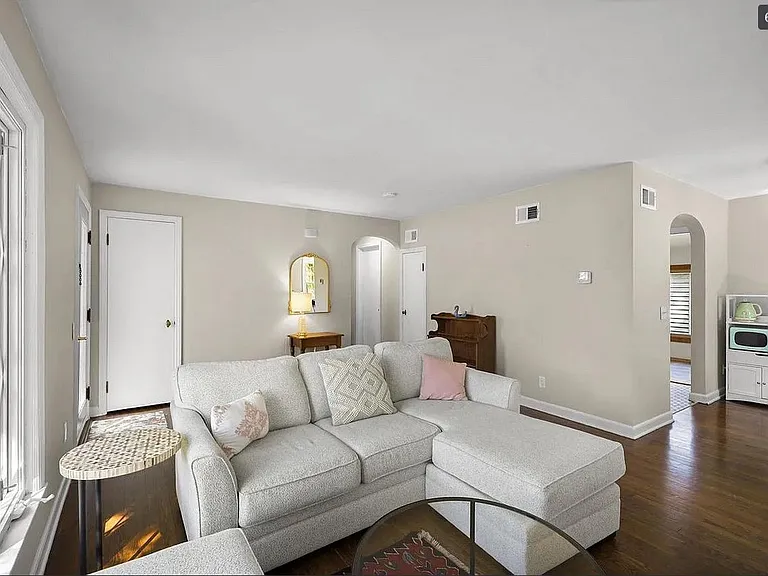 326 S Midvale Blvd — Photo 6