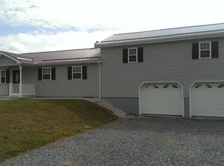 5270 Race Track Rd, Saint Thomas, PA 17252