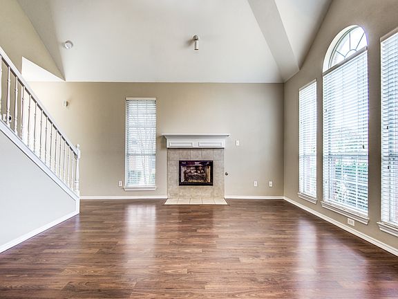 5th image of 1484 Apenzell Ln