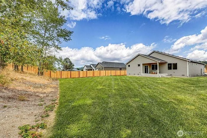 670 W McCurdy Rd — Photo 15