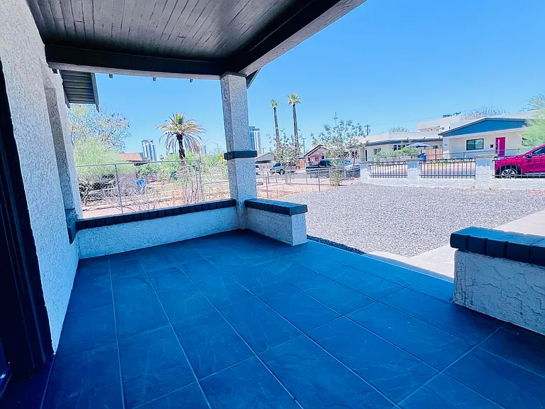 1021 E Fillmore St — Photo 3
