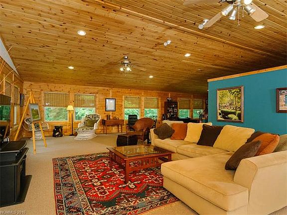 2nd image of 75 Wisdom Ln