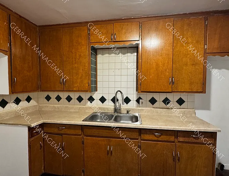3713 Clairmont St — Photo 5