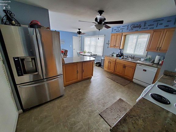 3rd image of 2706 Pease Ln