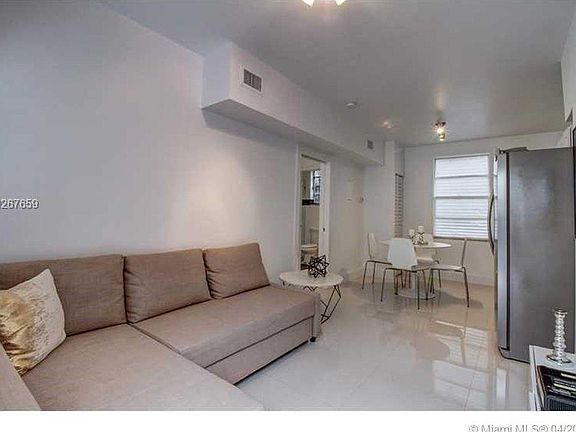 5th image of 356 W 46th St APT 6