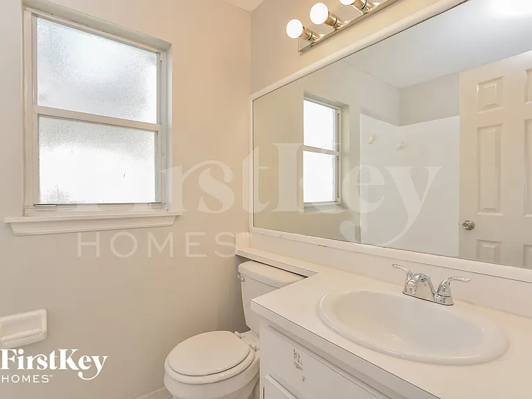 3414 Cove Ct W — Photo 11