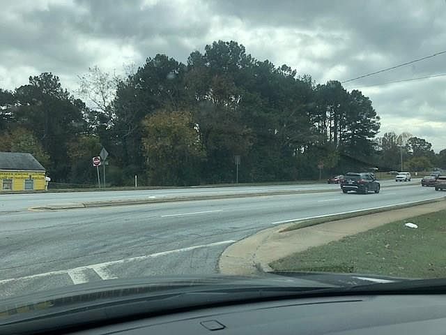 2nd image of 1715 Austell Rd SE