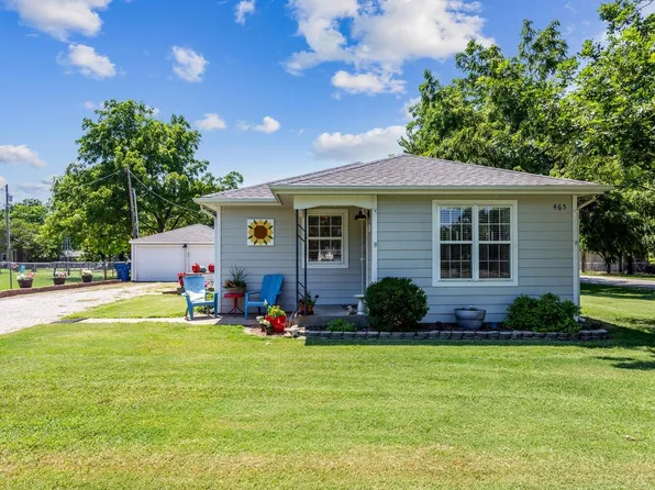 465 N Main St, Benton, KS 67017