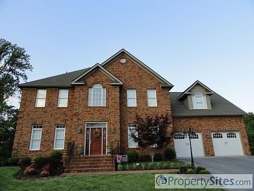 1st image of 215 Bentwood Ct