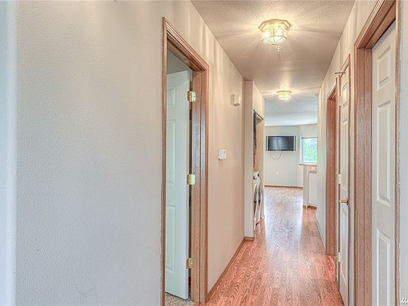5th image of 1318 37th St Unit 1206