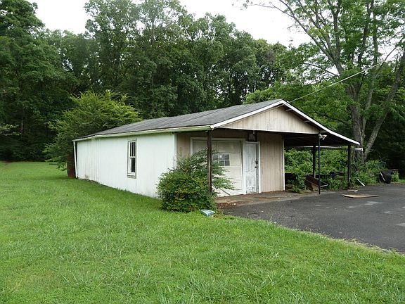 5th image of 3707 Valley View Dr