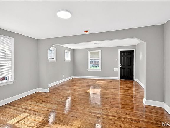 2nd image of 7137 Garesche Ave