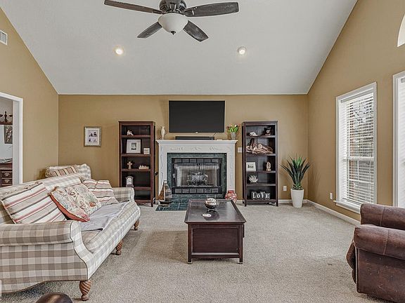 5th image of 1714 High Ridge Ln