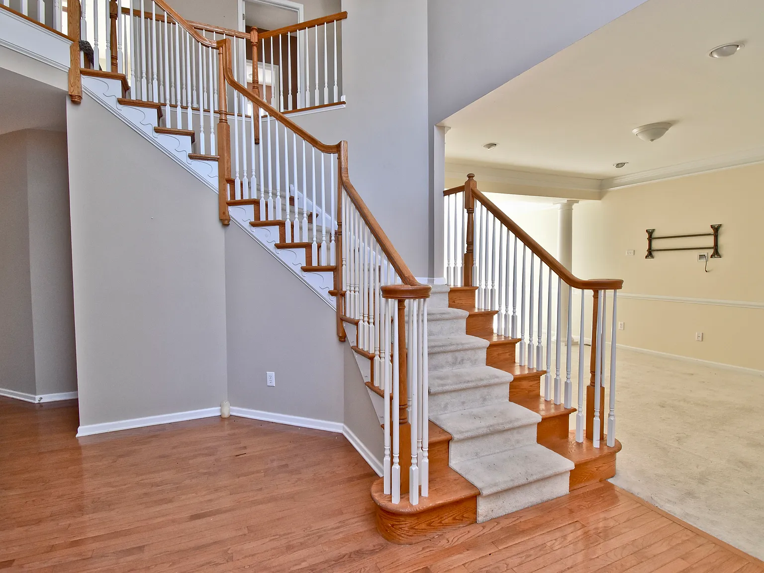 4 bed, 2.5 bath, 3723 sqft, $3,450 — Photo 4
