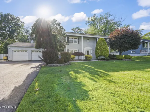 12 Whitman Boulevard, Manalapan, NJ 07726