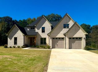 257 Whitley Ln, Tupelo, MS 38804