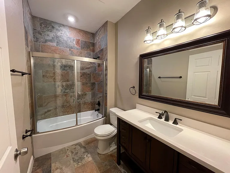 4028 Liberty Ave #1 — Photo 31
