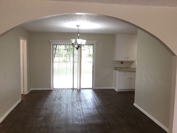 4th image of 3808 Lauretta Dr